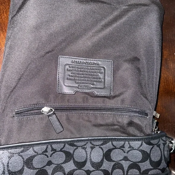 Coach Black and Gray messenger Bag - Picture 8 of 9